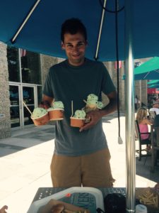 2016_trip4_icecreammatt