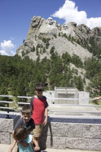 2016_trip4_rushmorekids